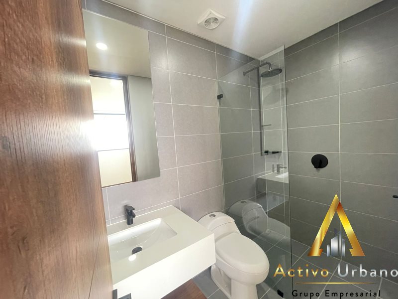 foto_104782_901271444_9005039039_ss