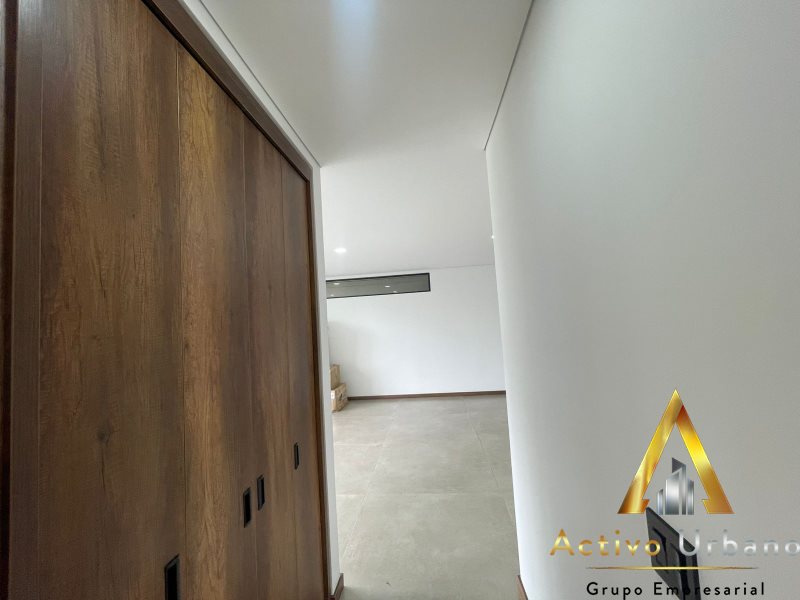 foto_104782_901271444_9005830538_ss