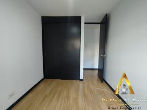 foto_104782_901271444_9021796665_ss