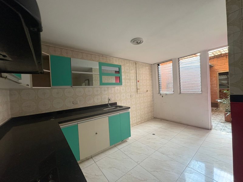 foto_104782_901271444_9042148608_ss