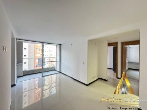 foto_104782_901271444_9051296332_ss