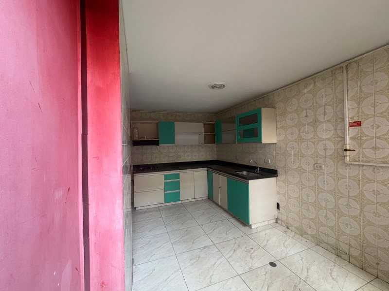 foto_104782_901271444_9052401602_ss