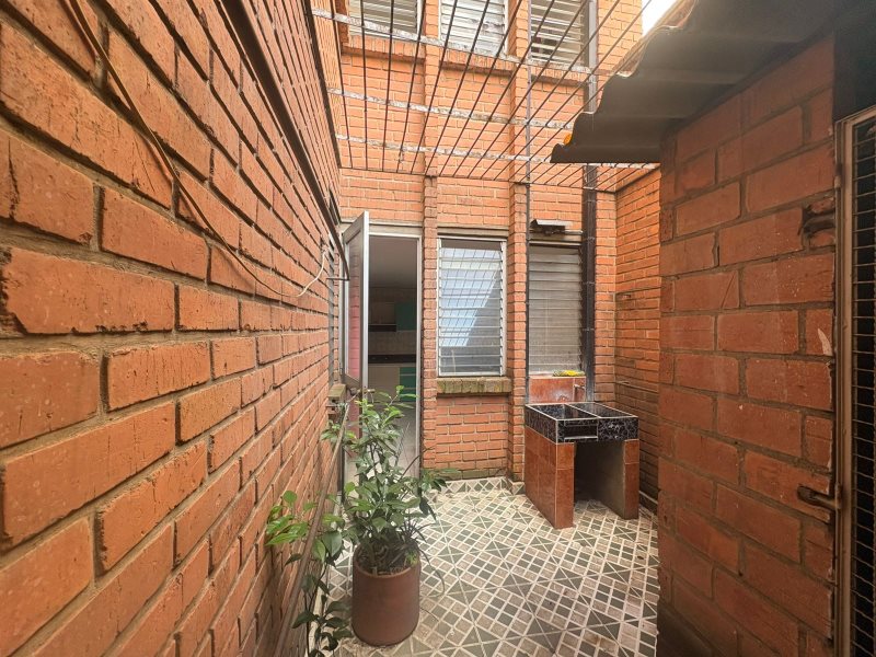 foto_104782_901271444_9060370341_ss