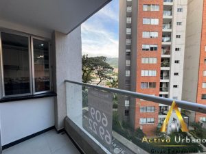 foto_104782_901271444_9068744337_ss