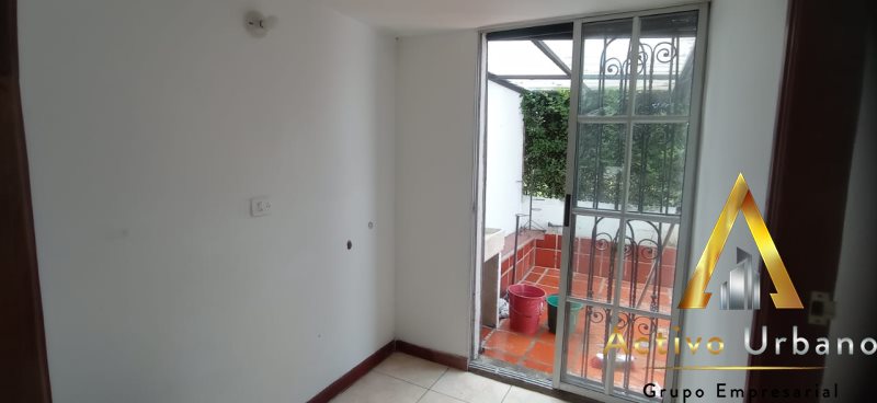 foto_104782_901271444_9141389529_ss