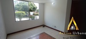 foto_104782_901271444_9178502090_ss