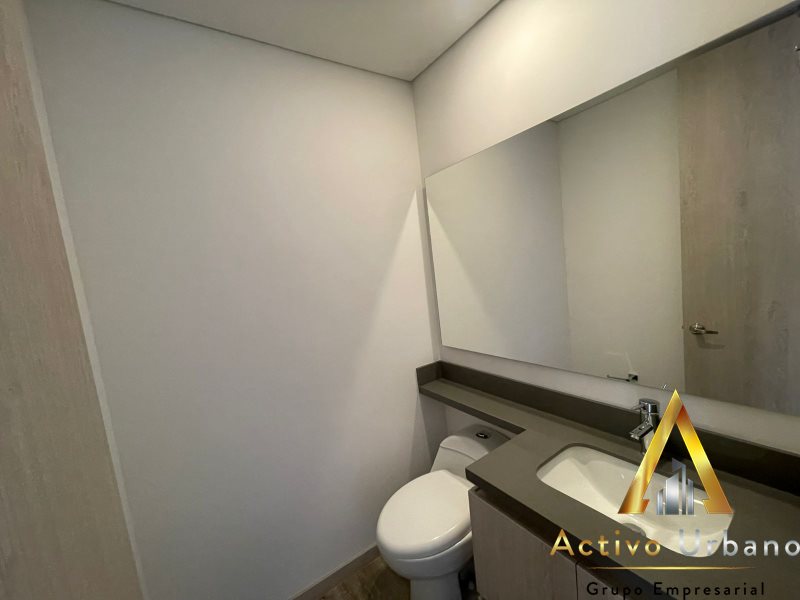 foto_104782_901271444_9180480245_ss