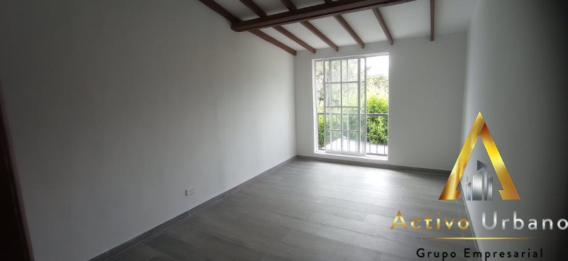 foto_104782_901271444_9206169288_ss