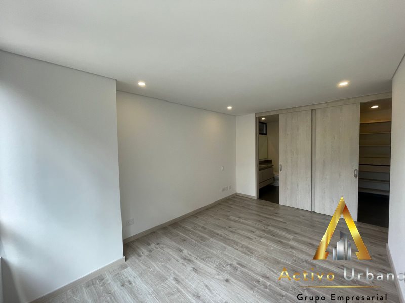 foto_104782_901271444_9209827349_ss