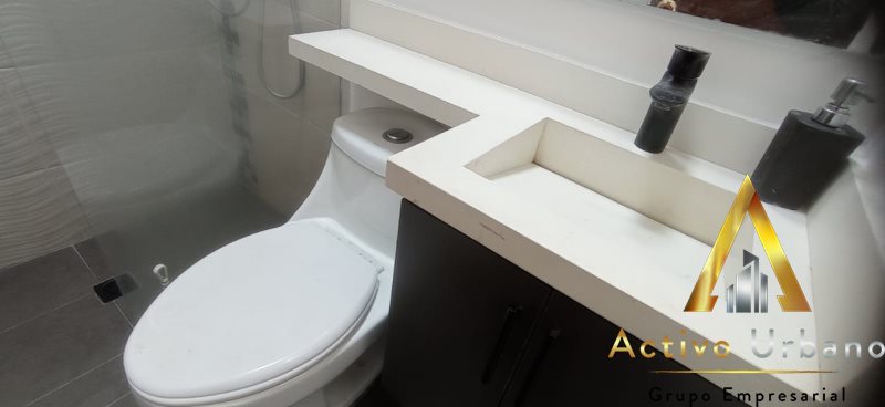 foto_104782_901271444_9210699315_ss