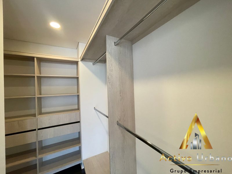 foto_104782_901271444_9220274184_ss