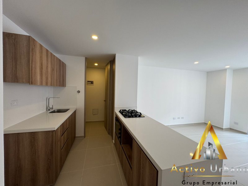 foto_104782_901271444_9300737270_ss