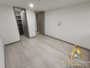 foto_104782_901271444_9310275086_ss