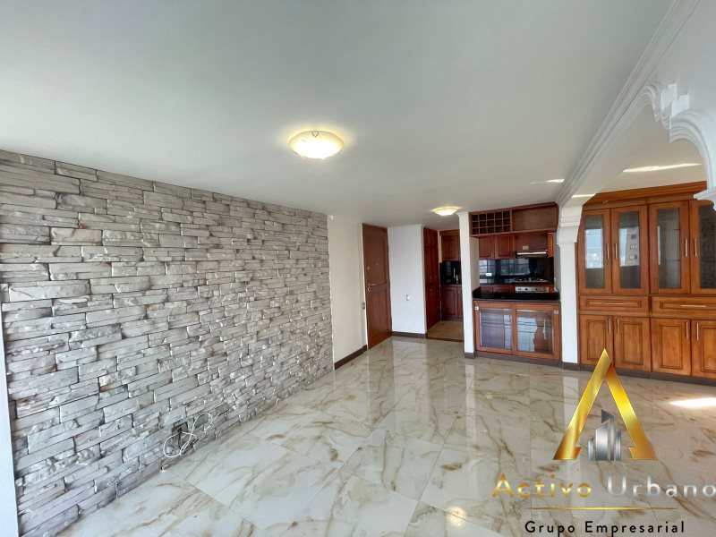 foto_104782_901271444_9320881105_ss