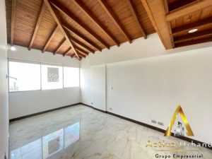 foto_104782_901271444_9376741805_ss