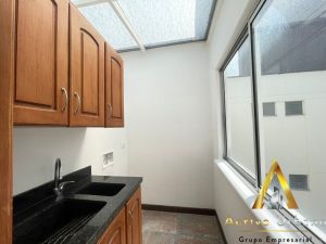 foto_104782_901271444_9379767272_ss