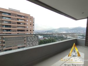 foto_104782_901271444_9380787188_ss