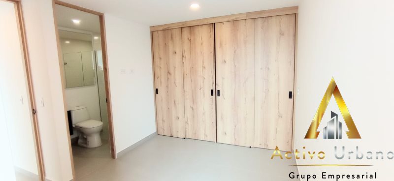 foto_104782_901271444_9456361079_ss