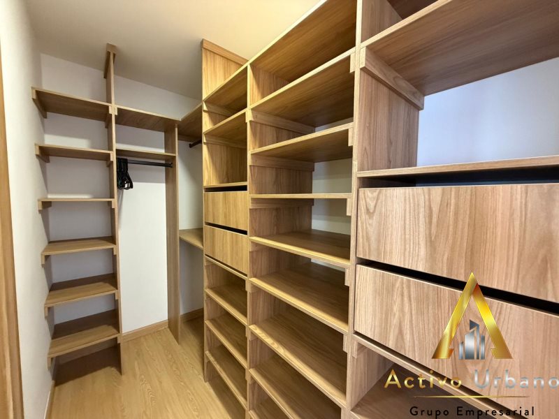 foto_104782_901271444_9481693163_ss