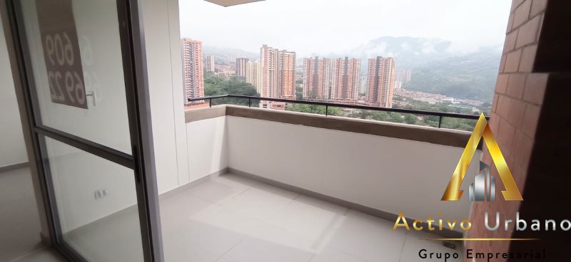 foto_104782_901271444_9492705103_ss