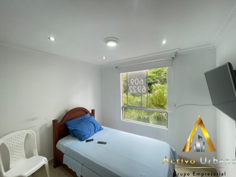 foto_104782_901271444_9505000662_ss