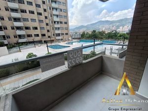 foto_104782_901271444_9505645991_ss