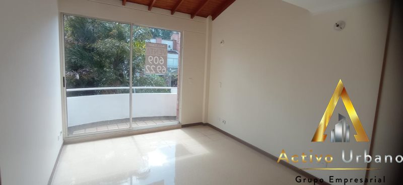 foto_104782_901271444_9514599537_ss