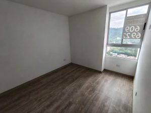 foto_104782_901271444_9532813936_ss