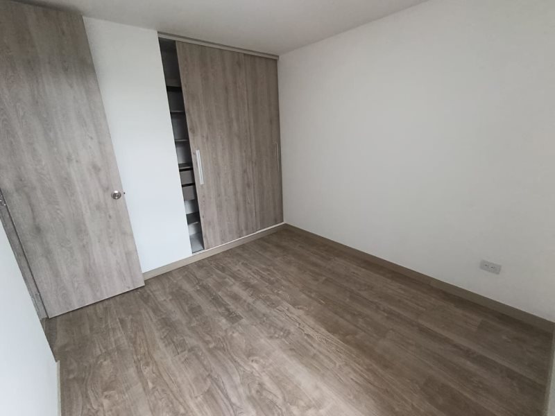 foto_104782_901271444_9532961130_ss