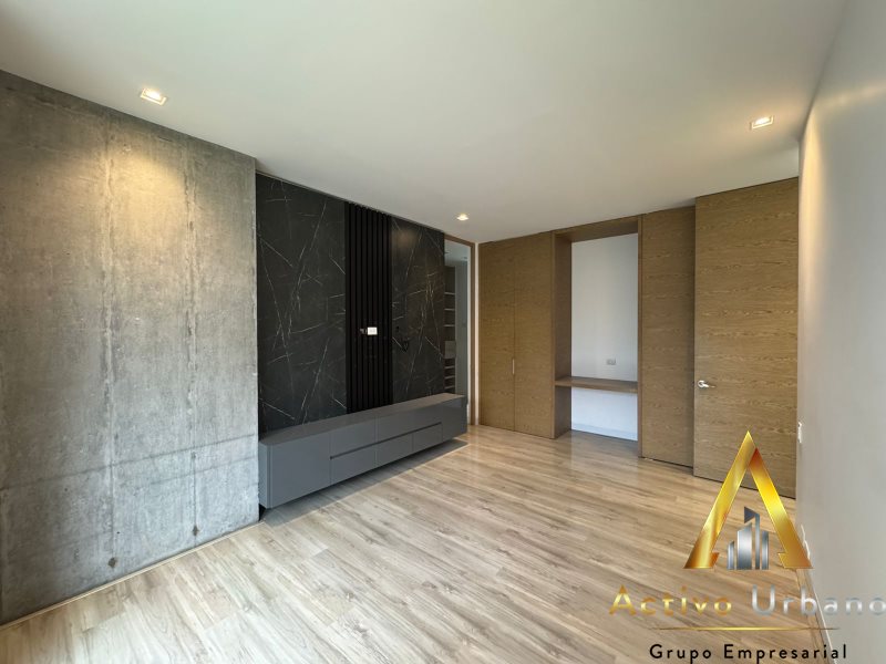 foto_104782_901271444_9720442546_ss