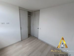 foto_104782_901271444_9741346395_ss