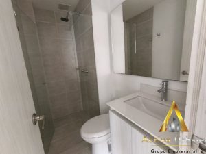 foto_104782_901271444_9741380312_ss