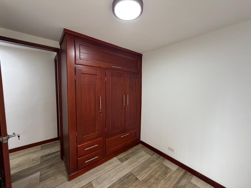 foto_104782_901271444_9755089125_ss