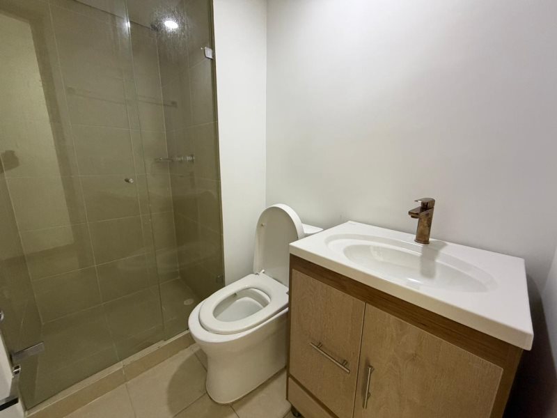 foto_104782_901271444_9781819044_ss