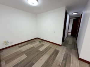 foto_104782_901271444_9782176202_ss