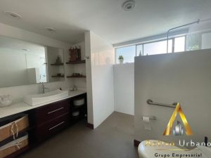 foto_104782_901271444_9879793519_ss