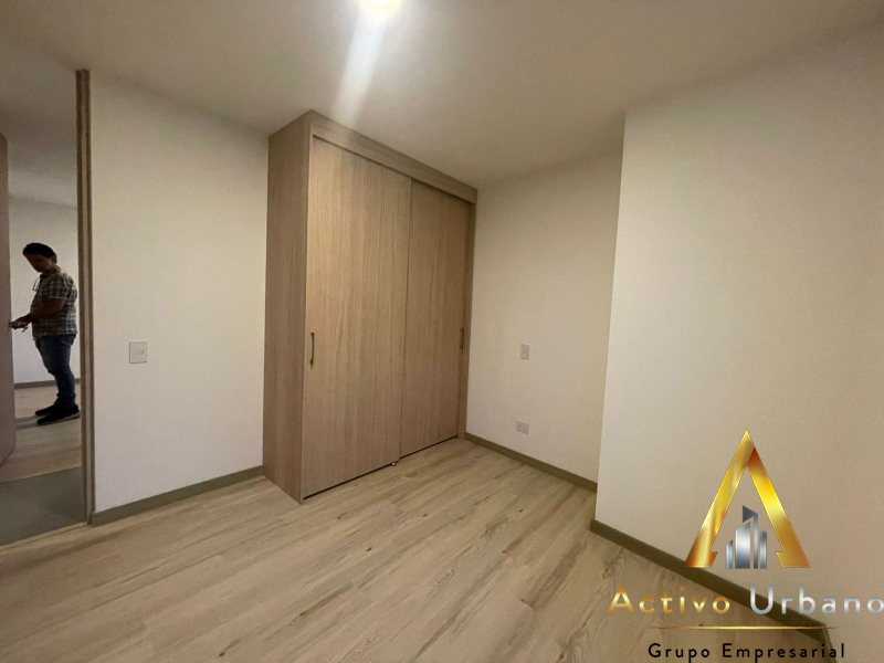 foto_32721_901271444_4083616957_ss