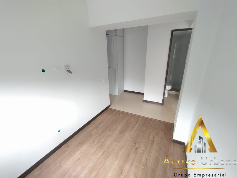 foto_32721_901271444_6949514500_ss