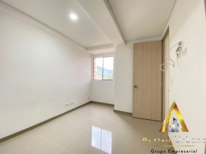 foto_32721_901271444_8219212860_ss