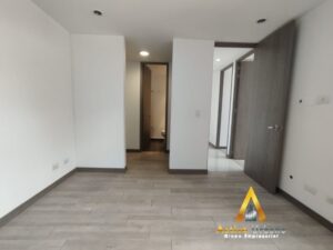 foto_104782_901271444_0289479102_ss