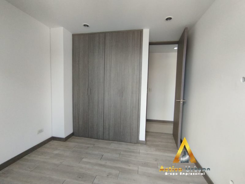 foto_104782_901271444_0305438348_ss