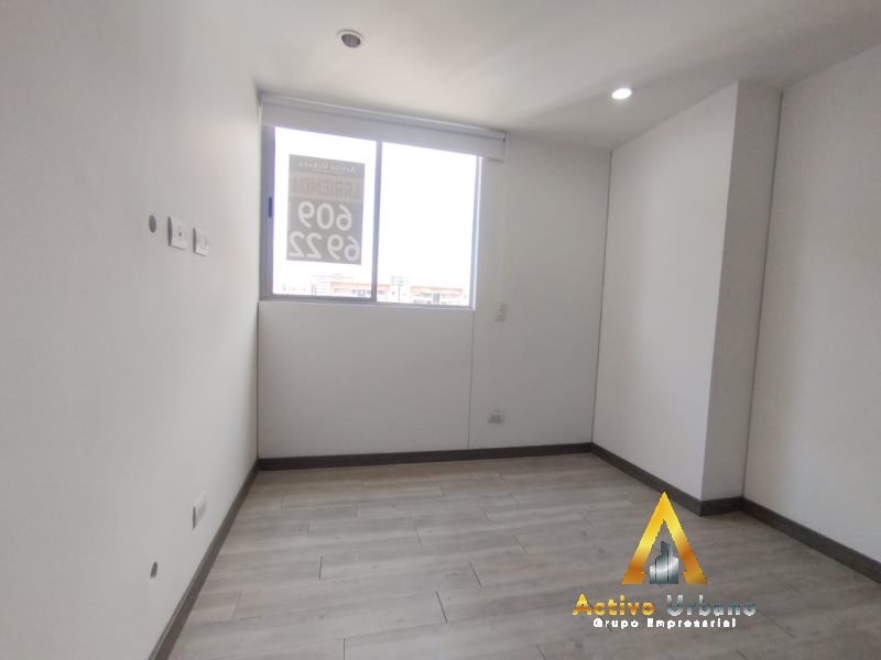 foto_104782_901271444_0333743382_ss