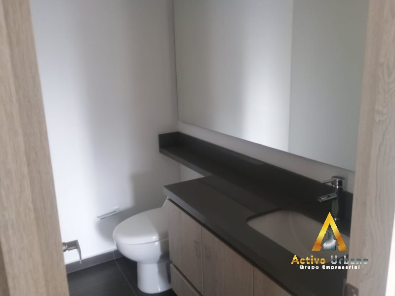 foto_104782_901271444_0388149781_ss