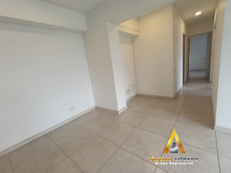 foto_104782_901271444_0416359608_ss