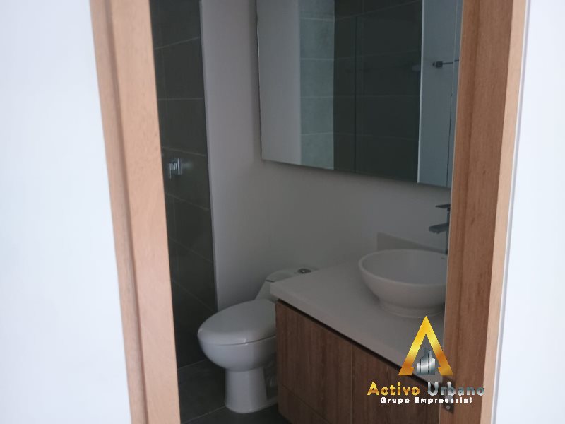 foto_104782_901271444_0422763646_ss