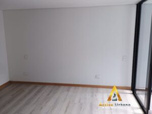 foto_104782_901271444_0423103400_ss