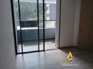 foto_104782_901271444_0446899446_ss