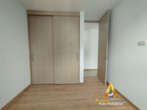 foto_104782_901271444_0460084435_ss