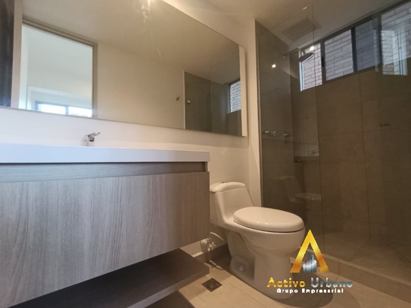 foto_104782_901271444_0474419809_ss