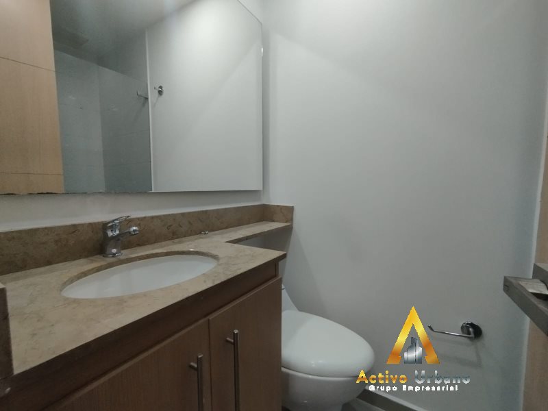 foto_104782_901271444_0484617425_ss